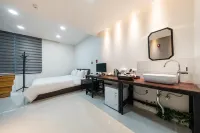 Jeongeup S2 Motel