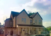 Vicarage Lodge Birmingham Hotels near Scott Arms Shopping Centre