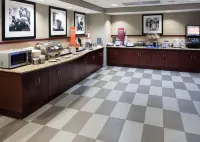 Hampton Inn & Suites Westford-Chelmsford - Breakfast