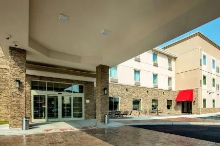 Comfort Suites Fishkill Near Interstate 84