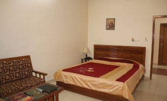 Hotel Rathore Lodge & Restaurant
