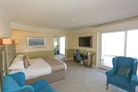 Duck Bay Hotel Hotels near Loch Lomond Park Centre