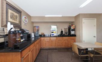 Super 8 by Wyndham Jacksonville AR