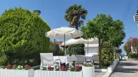 Akrogiali Exclusive Hotel (Adults Only) Hotels in Polykhrono