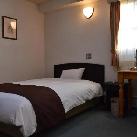 Tachikawa Hotel
