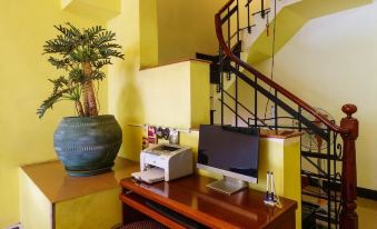 Hong HAN Hotel