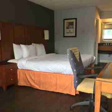 Extended Inn and Suites Rooms