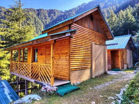 Mid Conifer Отели в г. Чамба