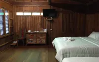 Bawangan Bromo Hotel & Resto Hotel dekat Seruni point II