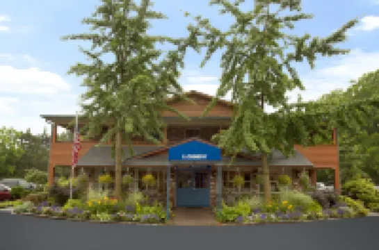 Best Western Woodbury Inn Hotels in Oyster Bay