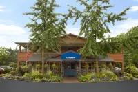 Best Western Woodbury Inn Hotel dekat The Paramount