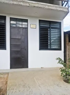 Centrally Located Apartment Отели в г. 