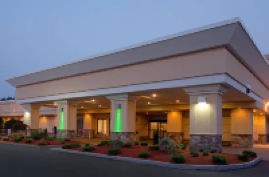 Holiday Inn & Suites Boston-Peabody by IHG Hotels in Peabody