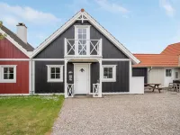 "Manola" - 300m from the Sea Hotels near Brenderup Kirke
