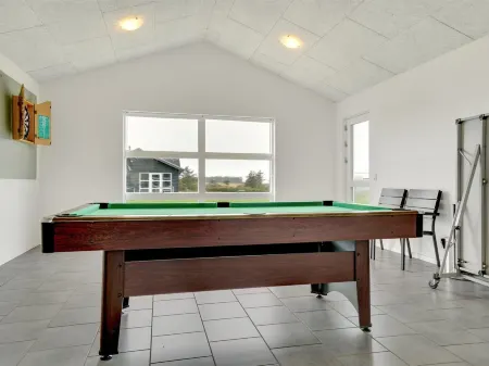 "Swarthofthi" - 1.5km from the Sea