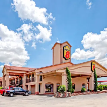 Super 8 by Wyndham Mont Belvieu/Baytown East