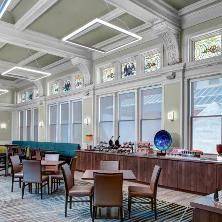 Residence Inn Cleveland Downtown Отели рядом с достопримечательностью «Станция метро "Тауэр-сити - Паблик-сквер"»