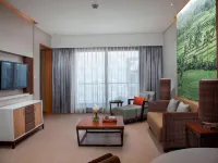 Courtyard by Marriott Bali Seminyak Resort Hotels near Double Six