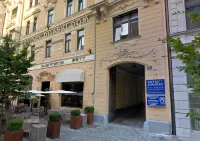 Hotel Emonec