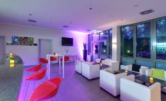 B&B HOTEL Krefeld-Süd