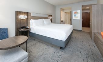 Holiday Inn Express & Suites Dallas Park Central Northeast