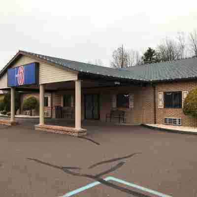 Motel 6 Bloomsburg, PA Hotel Exterior