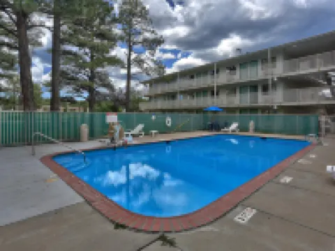 モーテル 6 フラッグスタッフ アリゾナ - ウェスト - ウッドランド ヴィレッジ フラッグスタッフのホテル