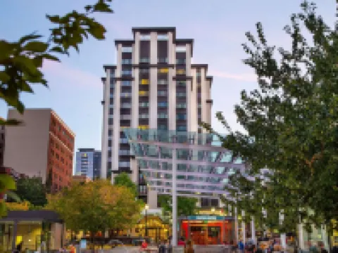 The Paramount Hotel Portland Hotels near Pioneer Courthouse Square