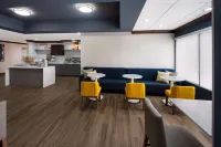 Comfort Inn & Suites Fishers - Indianapolis - Aamiainen