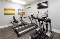 GrandStay Hotel & Suites Downtown Sheboygan - Gym