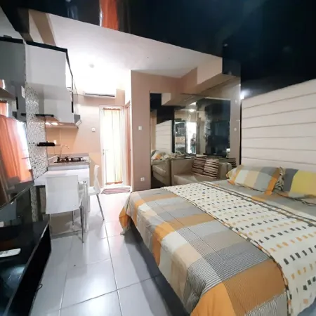 Starlight Studio at Gunawangsa Apartment
