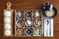 Lei Garden Inn - 送迎