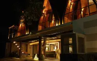 Villa Morphosis Hotel dekat Dira Collection Ambulu