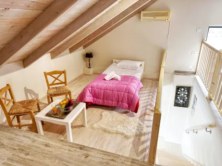 Sea Esta Next to Marathi Beach