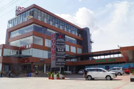 Hotel Varun Mansion Hassan