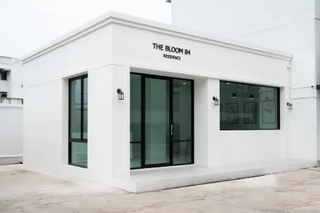 The Bloom 84 Residence Отели рядом с достопримечательностью «Wat Samphran»
