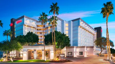 DoubleTree by Hilton Phoenix Mesa Hotels near Riverview Park