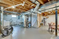 Pet-Friendly Southfield House w/ Ping-Pong Table! Hotel in zona Altierus Career Education