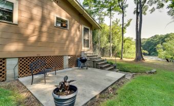 River Frontage: Quiet Mississippi Vacation Rental