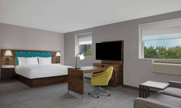 Hampton Inn & Suites by Hilton Toronto Downtown