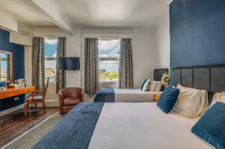 Muthu Westcliff Hotel (Near London Southend Airport) Отели в г. Саутенд-он-Си