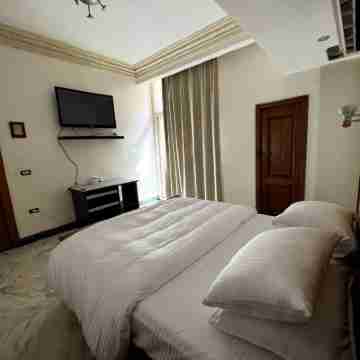 The Glasshouse Pools Others