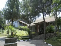 Green Forest Resort & Wedding Hotels near Toko Asep Sofyan