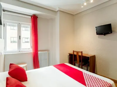 Hostal Uría Hotels in Villamayor