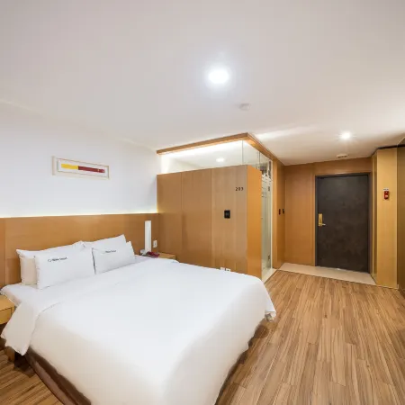 Wate Hotel