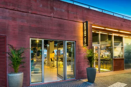 Pestana CR7 Funchal Отели в г. Фуншал