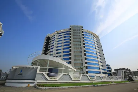 Rajhans Belliza , Hotel Apartment Units Отели в г. Сурат