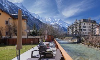 Les Gourmets - Chalet Hotel