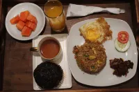 The Salt Guest House Hotels in Maba