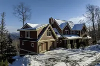 Luxury 6Br Solitude Ge- Indoor Bball Court, Private Tub 6 Bedroom Home by Redawning Hotel dekat Okemo Mountain Resort